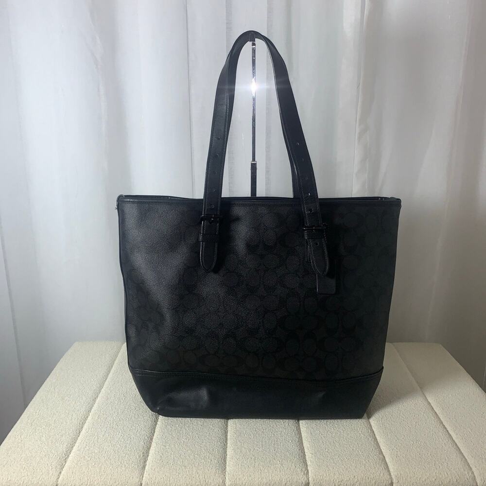 GUC COACH GRAHAN STRUCTURED BLACK TOTE BAG L 18” x H 13” x D 4.5”